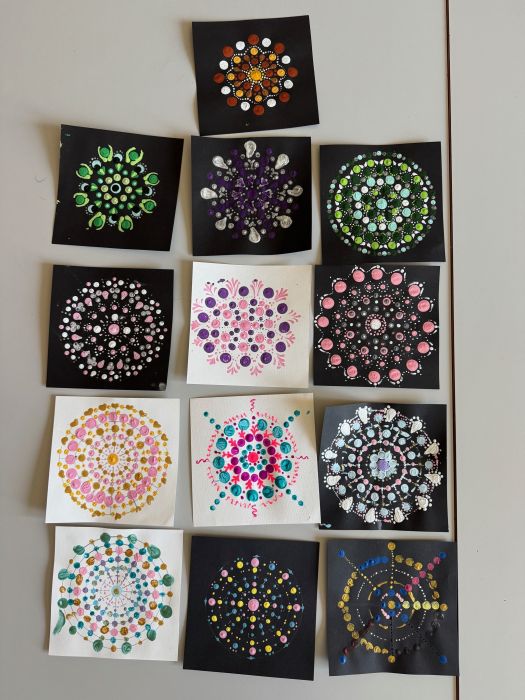 Dot Painting Gruppe 2 Papier